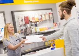 Latvijas Pasts post offices in shopping centres will be open during the public holidays; pensions and benefits will be paid on an earlier date 